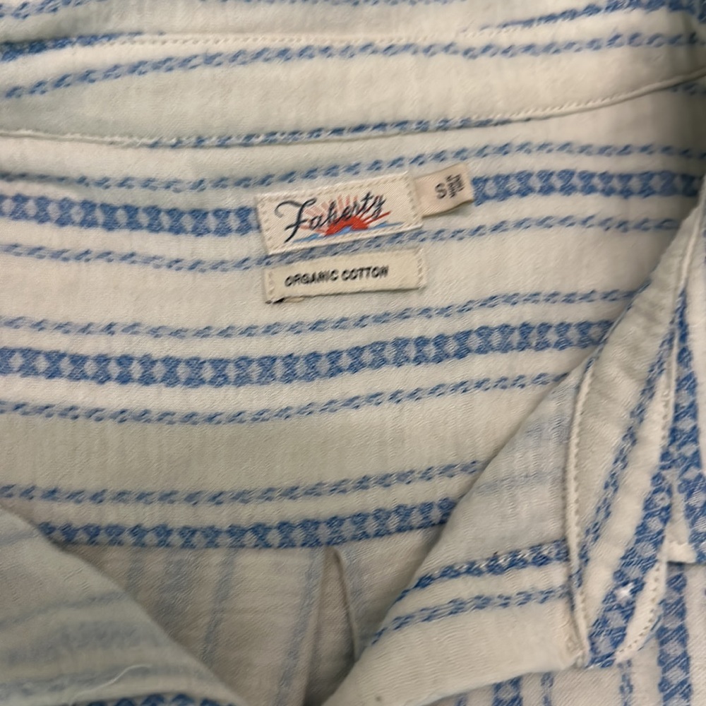 SOLD Faherty Ocean Catalina Stripe Ivory & Blue Short Sleeve Top EUC - Picture 13 of 16